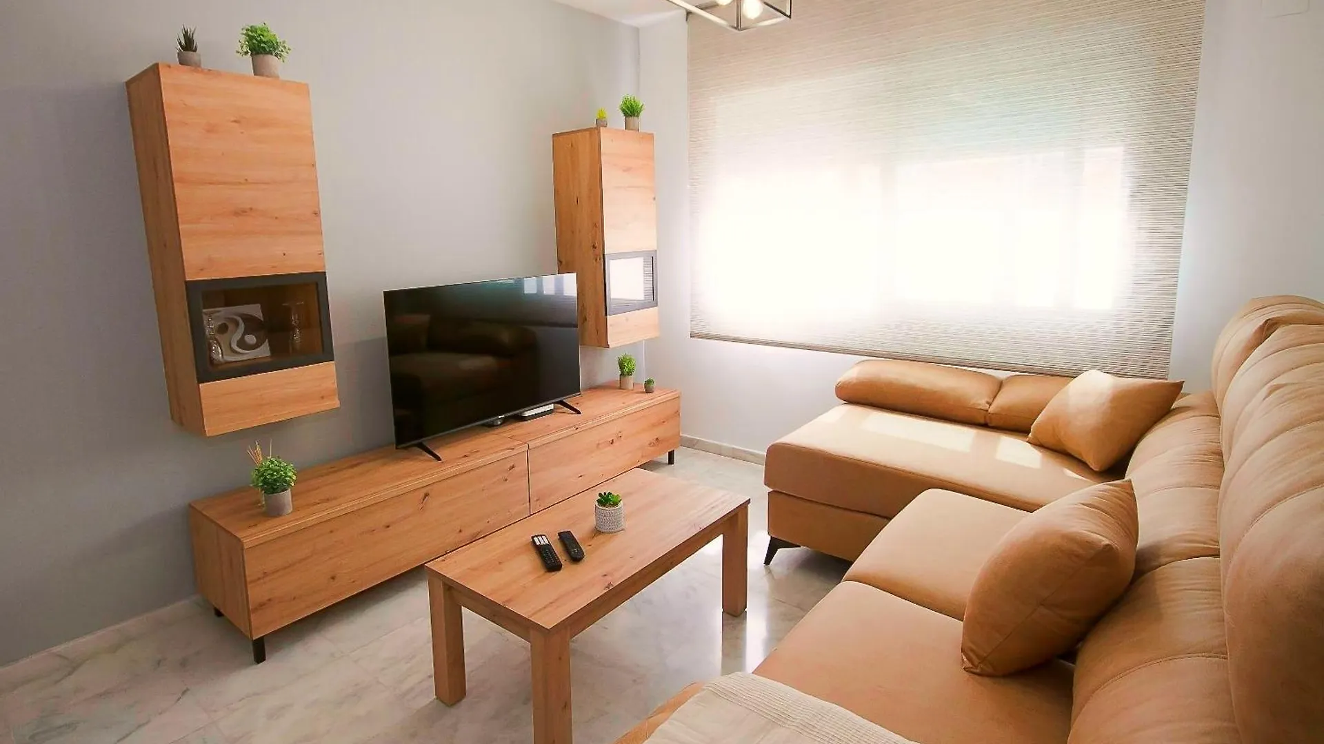 Ave Huelin 3Rooms - Alojamiento Con Parking Y Ac Málaga